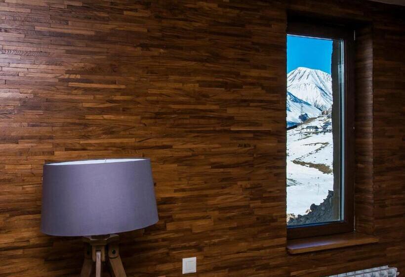 سوئیت 2 خوابه, Carpe Diem Gudauri