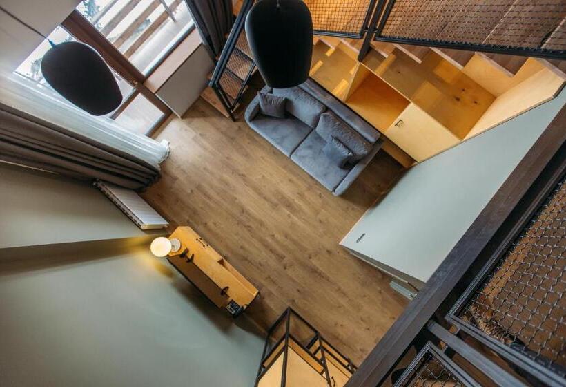 سوییت اجرایی, Carpe Diem Gudauri