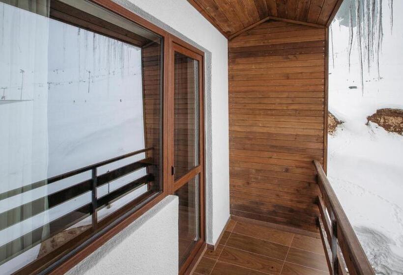 سوییت خانوادگی, Carpe Diem Gudauri