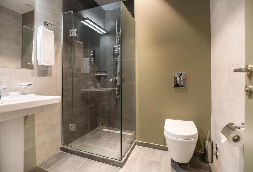 سوییت خانوادگی, Carpe Diem Gudauri