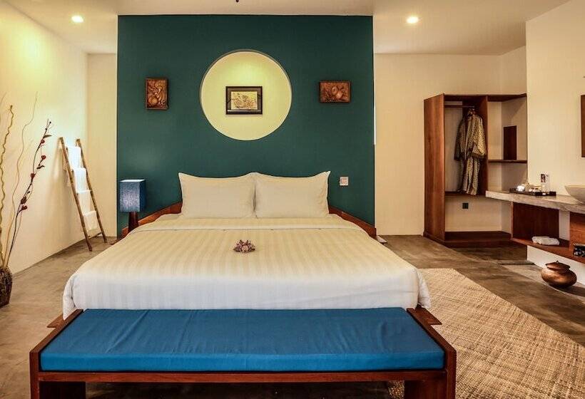 استودیوی استاندارد, Chez Moi Suite And Spa