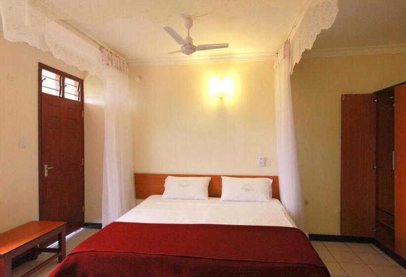 חדר סטנדרט, Coastgate