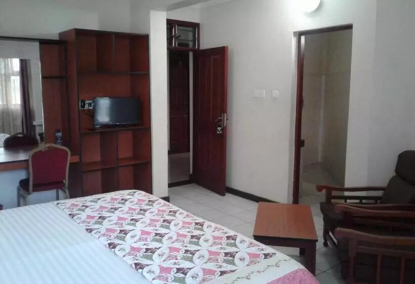 اتاق لوکس با تخت بزرگ, Coastgate