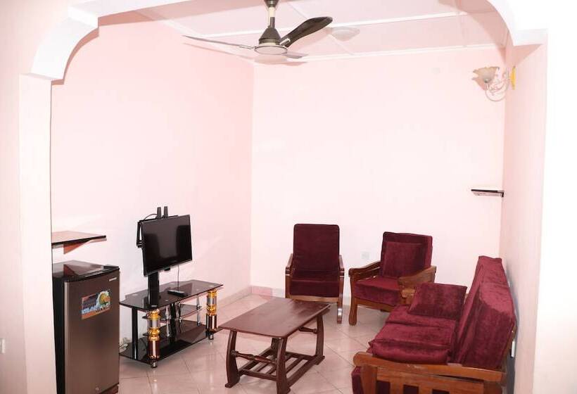 דירת חדר, Coastgate