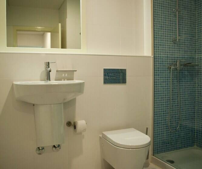 اتاق استاندارد, Comercio