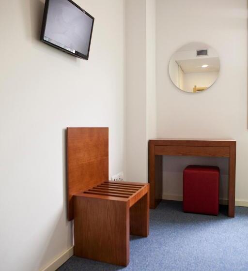 اتاق استاندارد, Comercio