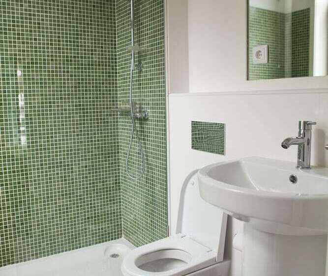 اتاق استاندارد, Comercio