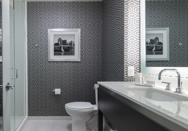 מיטת קינג בסוויטה, Fairfield Inn & Suites By Marriott Boston Cambridge