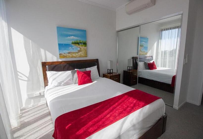 آپارتمان 2 خوابه, Gladstone Central Plaza Official