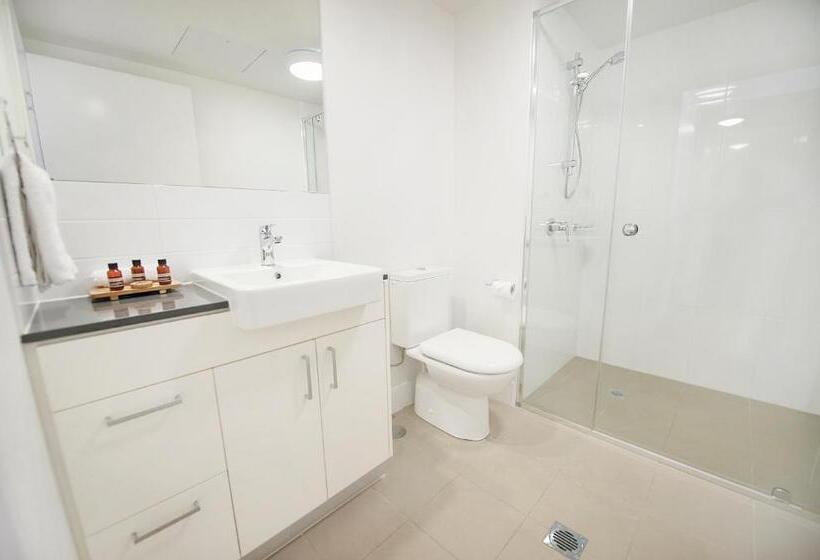 آپارتمان 3 خوابه, Gladstone Central Plaza Official