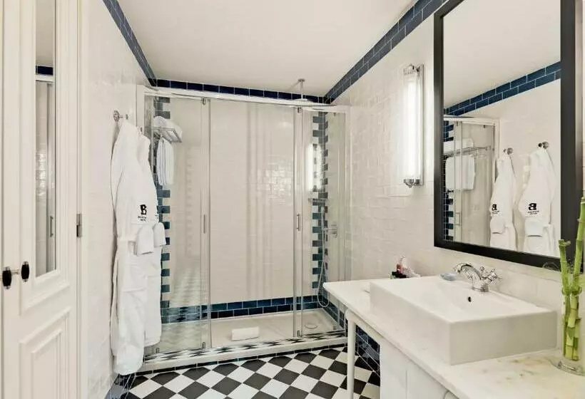 Quarto superior, H10 Duque De Loule