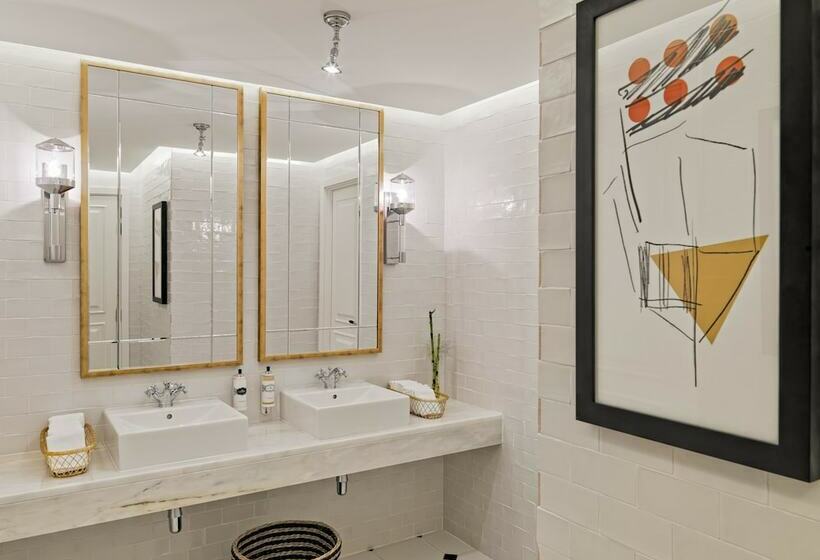 Quarto Superior, H10 Duque De Loule