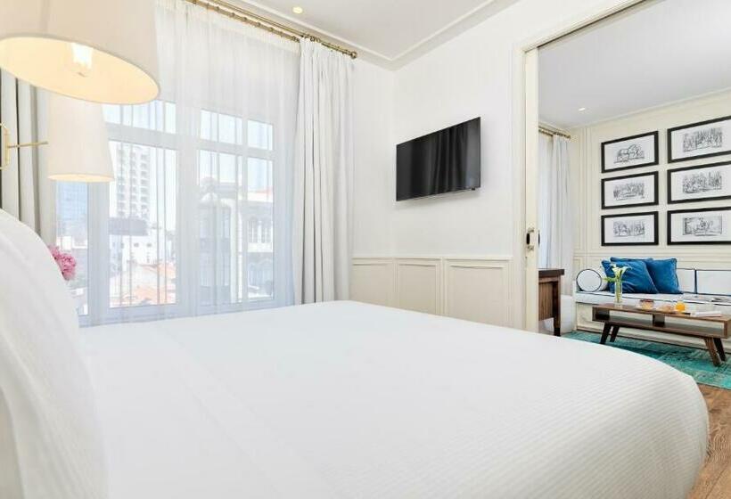 סוויטה משפחתית, H10 Duque De Loule