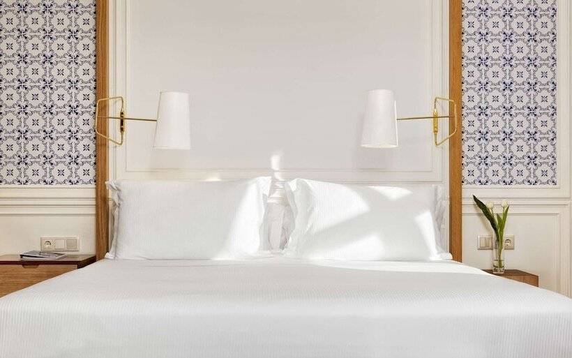 Quarto Estandar, H10 Duque De Loule