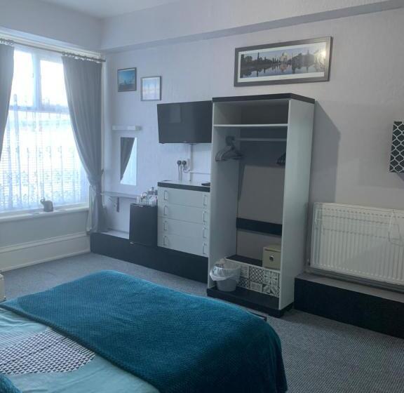 Quarto Superior, Hornby Villa B&b Couples & Families Only Central Location