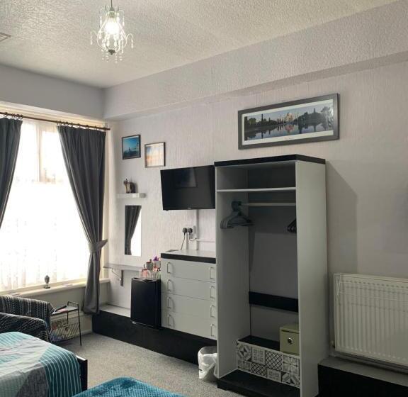 Quarto Familiar, Hornby Villa B&b Couples & Families Only Central Location