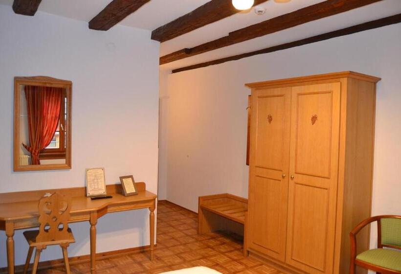 高级大房间, Le Saint Nicolas