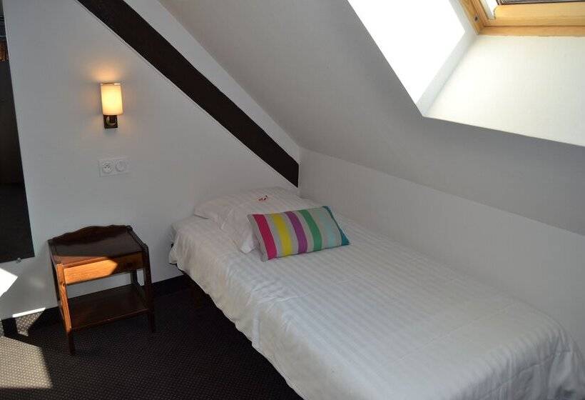 标准单人间, Le Saint Nicolas