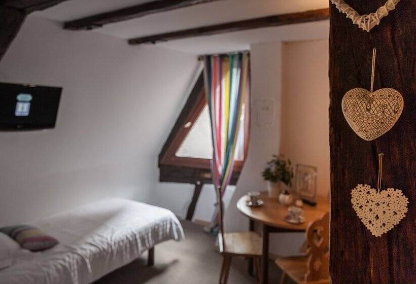 标准三人间, Le Saint Nicolas