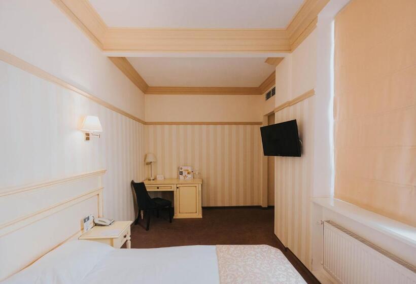 Habitación Clásica, Premier Geneva