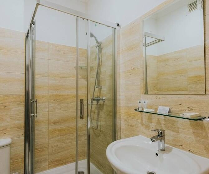 Habitación Clásica, Premier Geneva