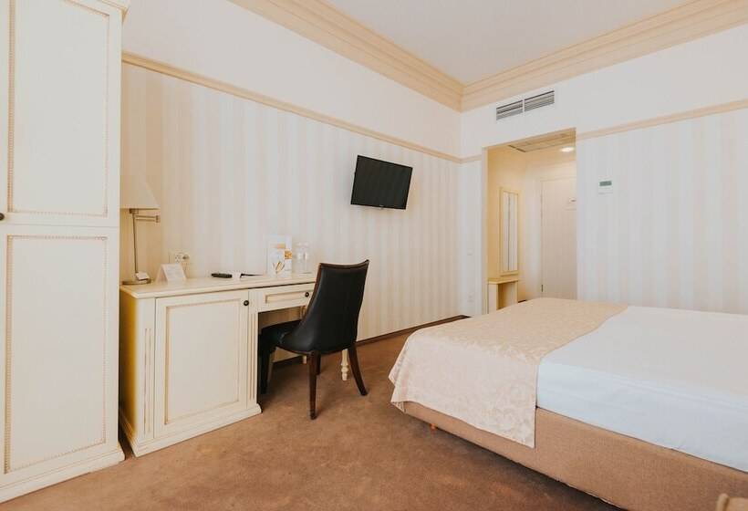 Quarto Premium, Premier Geneva