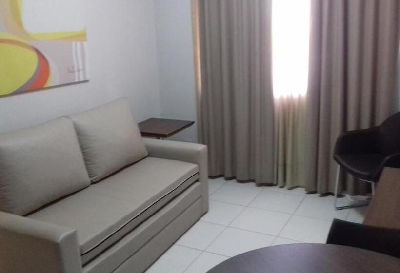 דירת חדר נוף לבריכה, Boulevard Suíte Hotel By Wam Experience