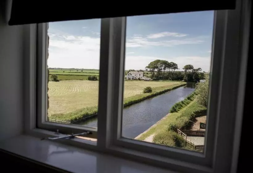 ファミリールーム, The Mill At Conder Green