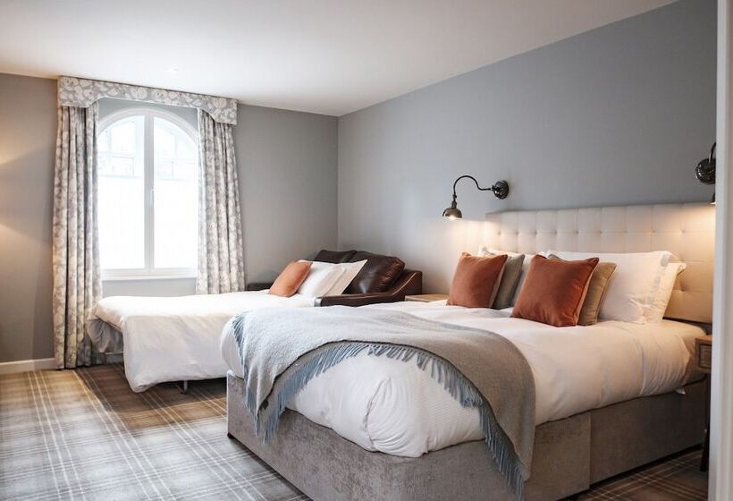 חדר משפחתי, The Princess Royal