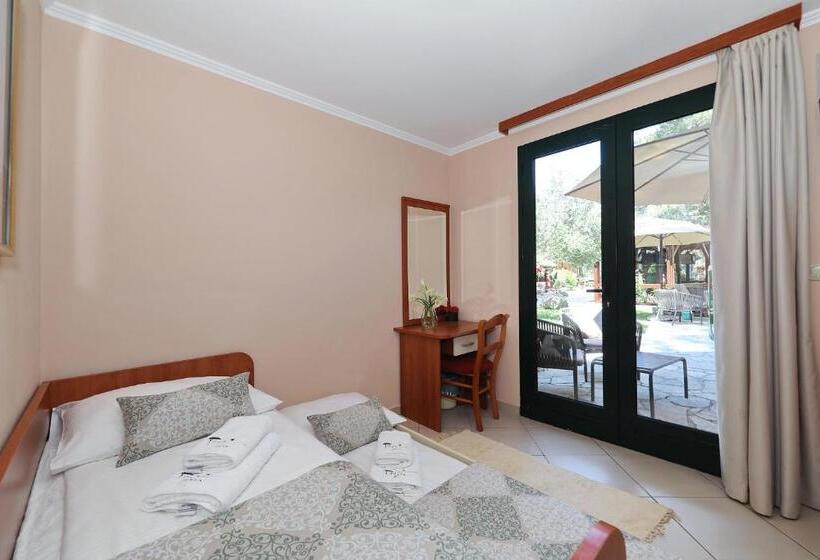 Family Suite, Mediterranean Village San Antonio