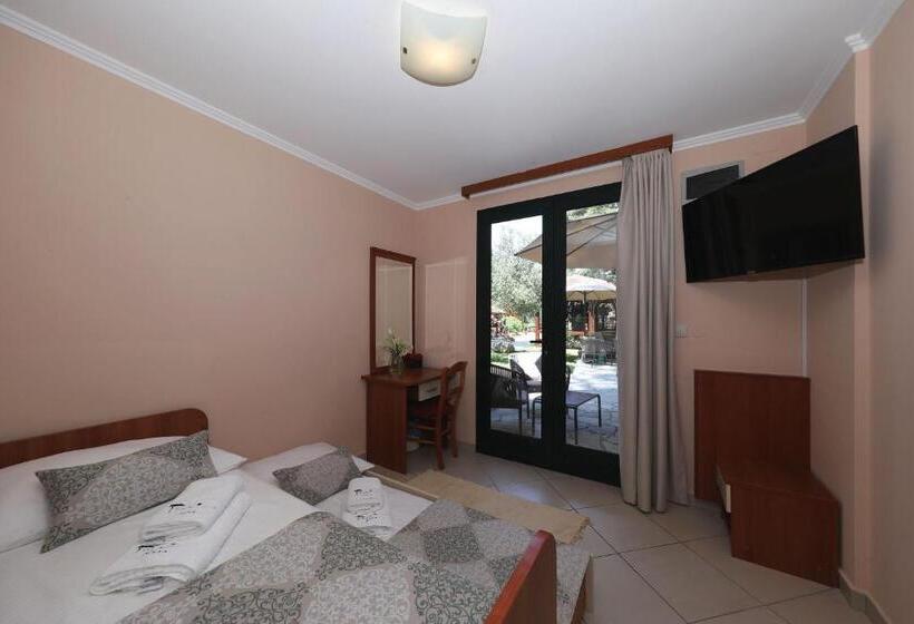 Family Suite, Mediterranean Village San Antonio