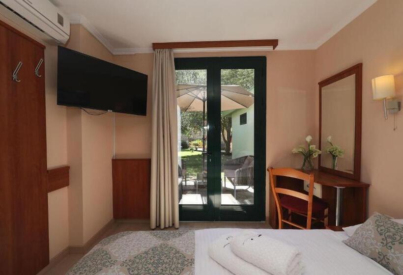 Family Suite, Mediterranean Village San Antonio