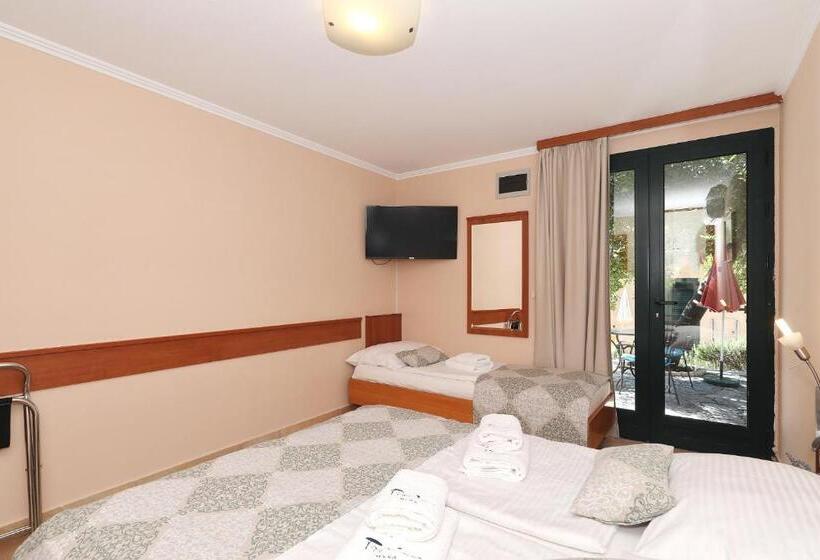 Номер Стандарт Трехместный, Mediterranean Village San Antonio