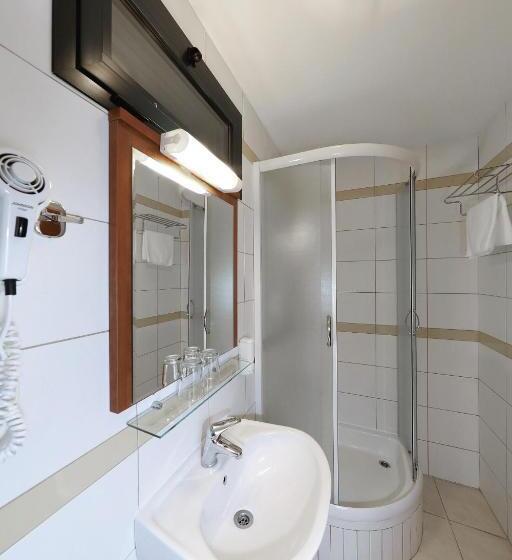 Семейный Номер, Mediterranean Village San Antonio