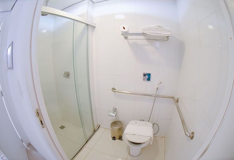 اتاق لوکس, Profissionalle Hotel São Luís