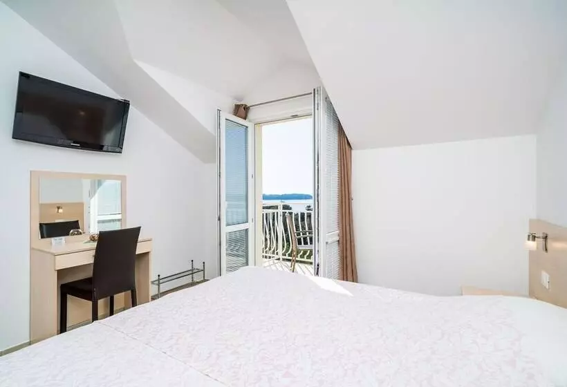 آپارتمان 1 خوابه با بالکن و چشم‌انداز دریا, Villa Samba