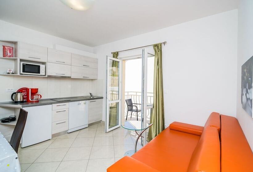 Апартаменты 1 Спальня Вид на Море с Балконом, Villa Samba