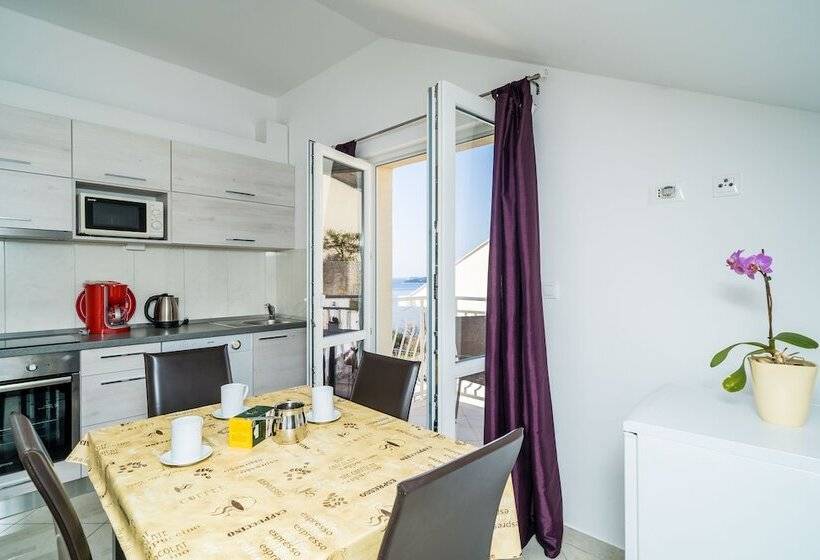 Апартаменты 1 Спальня Вид на Море с Балконом, Villa Samba