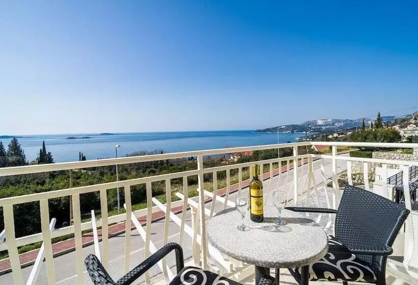 آپارتمان 1 خوابه با بالکن و چشم‌انداز دریا, Villa Samba