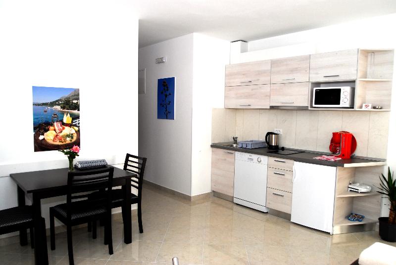Apartamento 1 Quarto Vista Mar com Sacada, Villa Samba