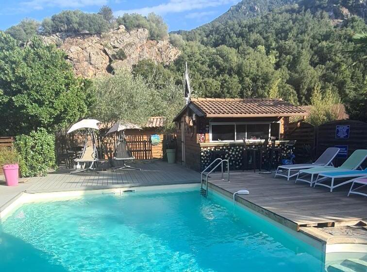 带1个卧室带泳池的公寓, Gites O Fil De L Eau