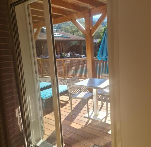 带1个卧室带泳池的公寓, Gites O Fil De L Eau