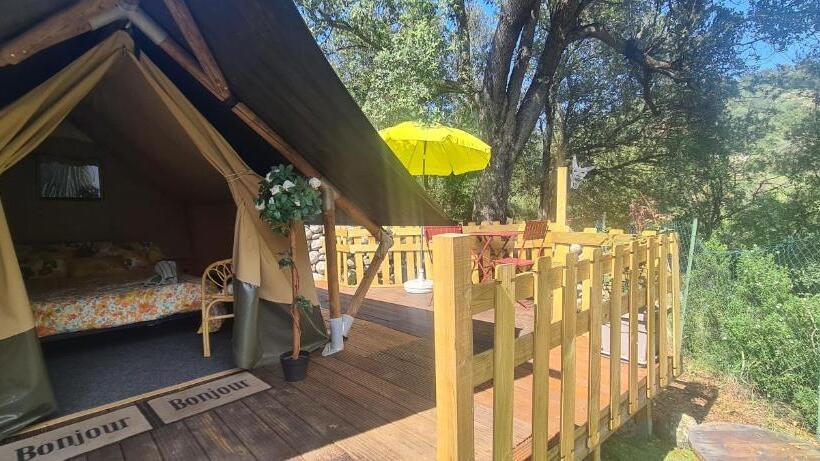 Standard Tent, Gites O Fil De L Eau