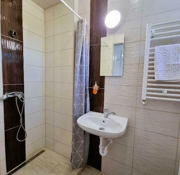 Апартаменты 1 Спальня Нижний Этаж, Duna Beach Apartman