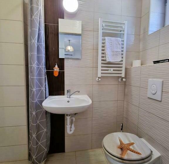 Апартаменты 1 Спальня Нижний Этаж, Duna Beach Apartman