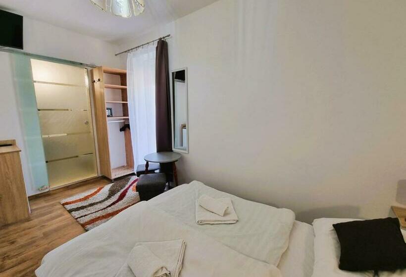 Апартаменты 1 Спальня Нижний Этаж, Duna Beach Apartman