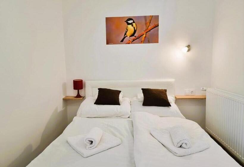 Апартаменты 1 Спальня Нижний Этаж, Duna Beach Apartman