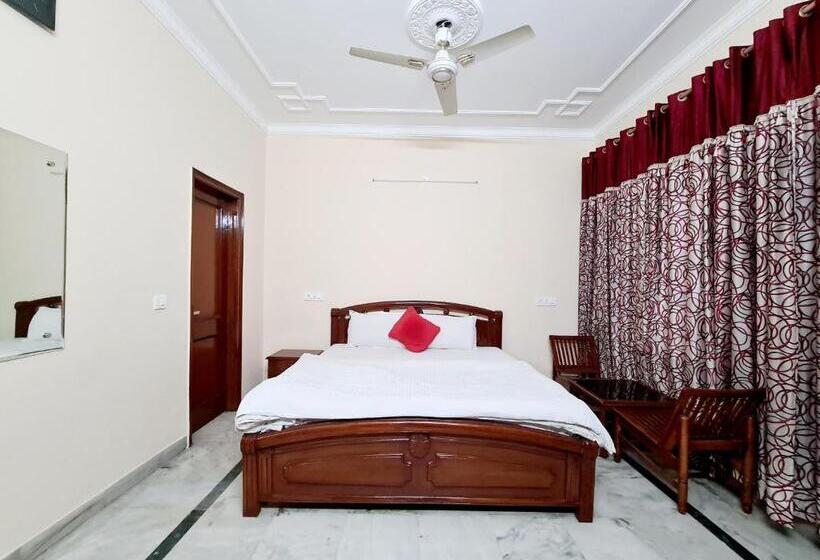 デラックスルーム, The Kings Residency