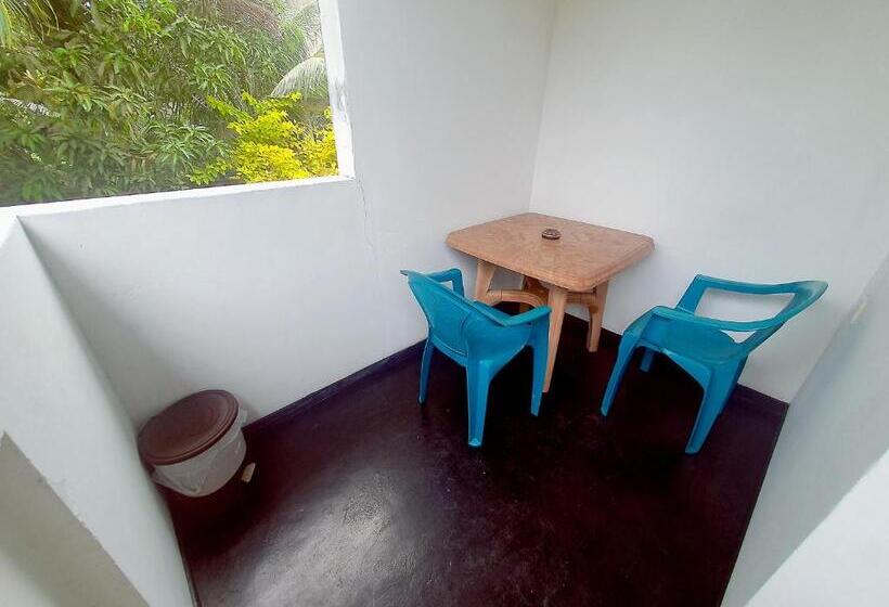 اتاق استاندارد با بالکن, Green Mountain Rest Mirissa