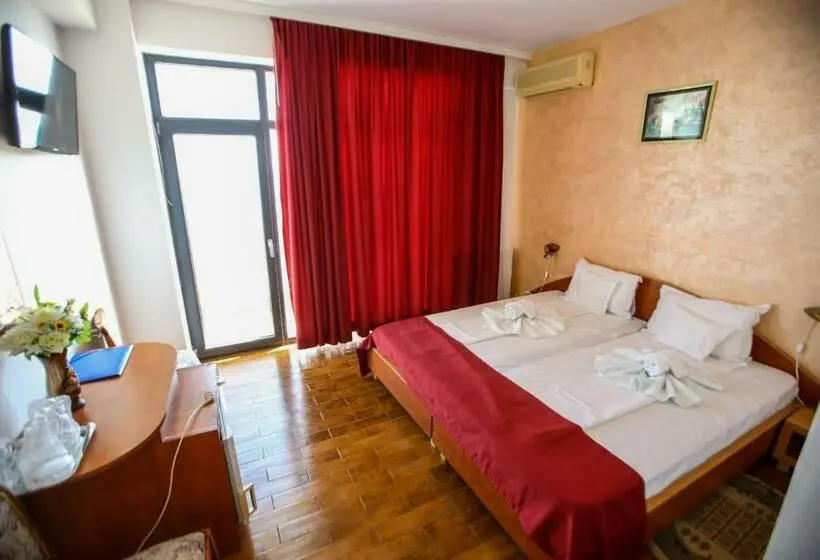 StandaardKamer, Vila Panoramic